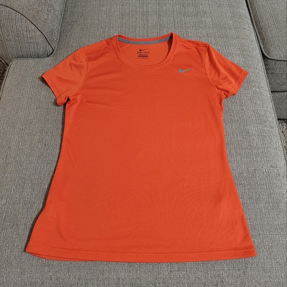 Nike Dri-Fit Orange Top Size Medium